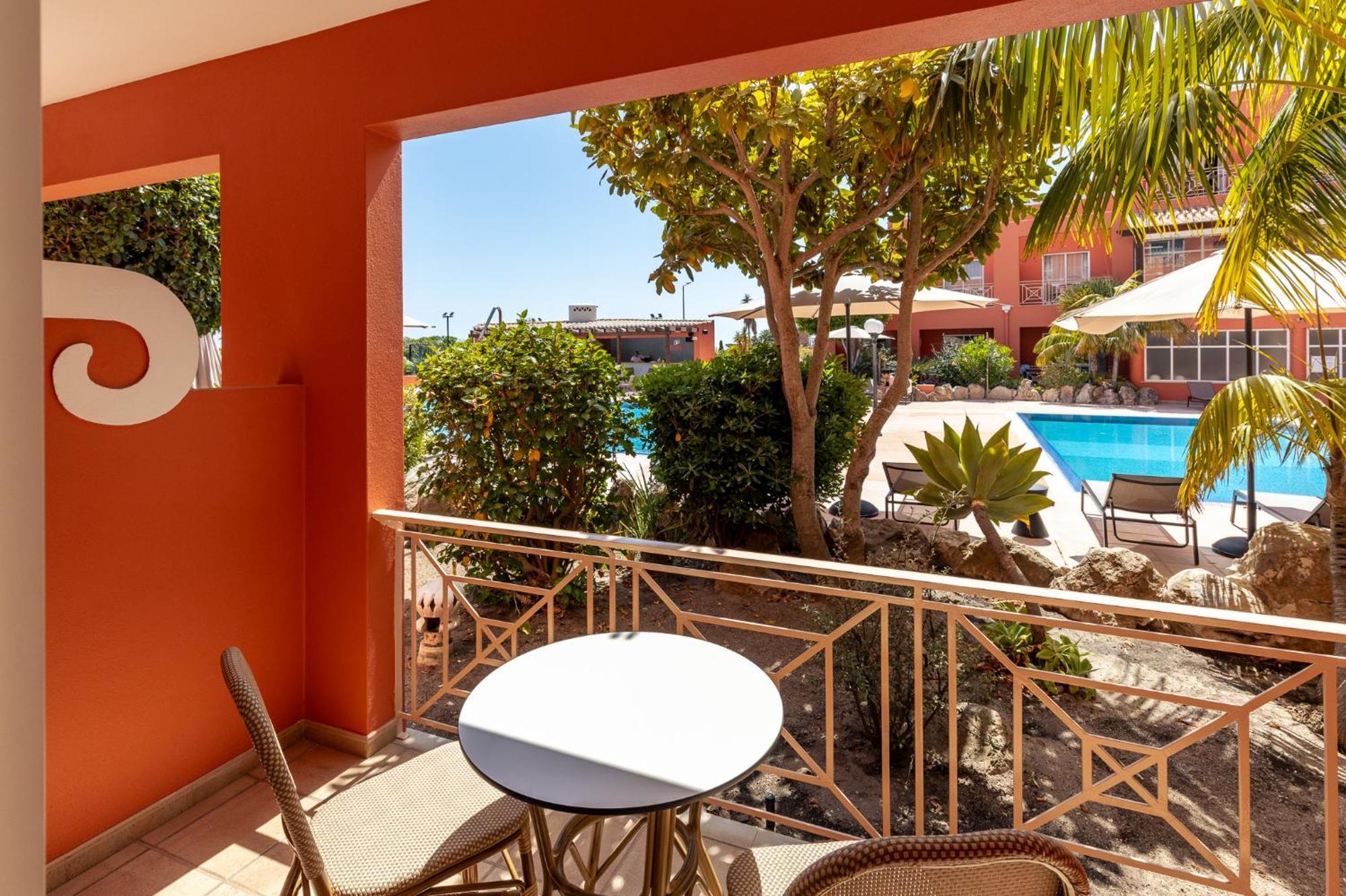 Belavista Da Luz - Wellness & Lifestyle Hotel Phòng bức ảnh